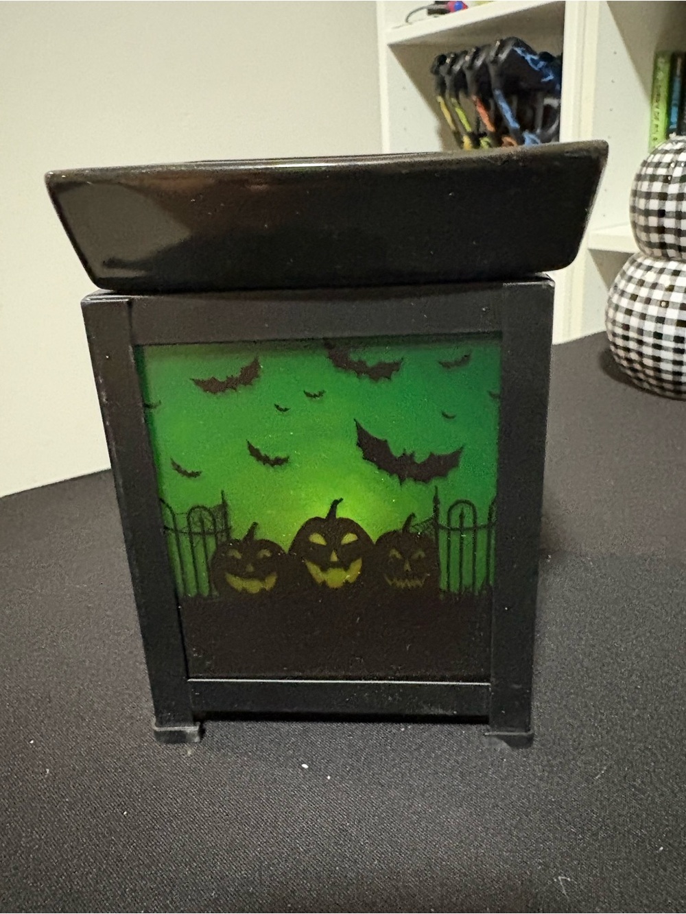 Scentsy Black & Green Halloween Pumpkin Wax Warmer